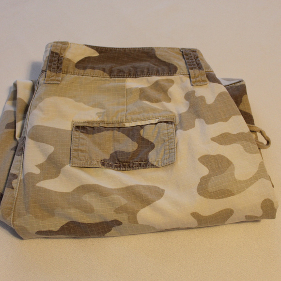 Sonoma Pants - Sonoma Capri Cargo Pants Sand Camo Size 12